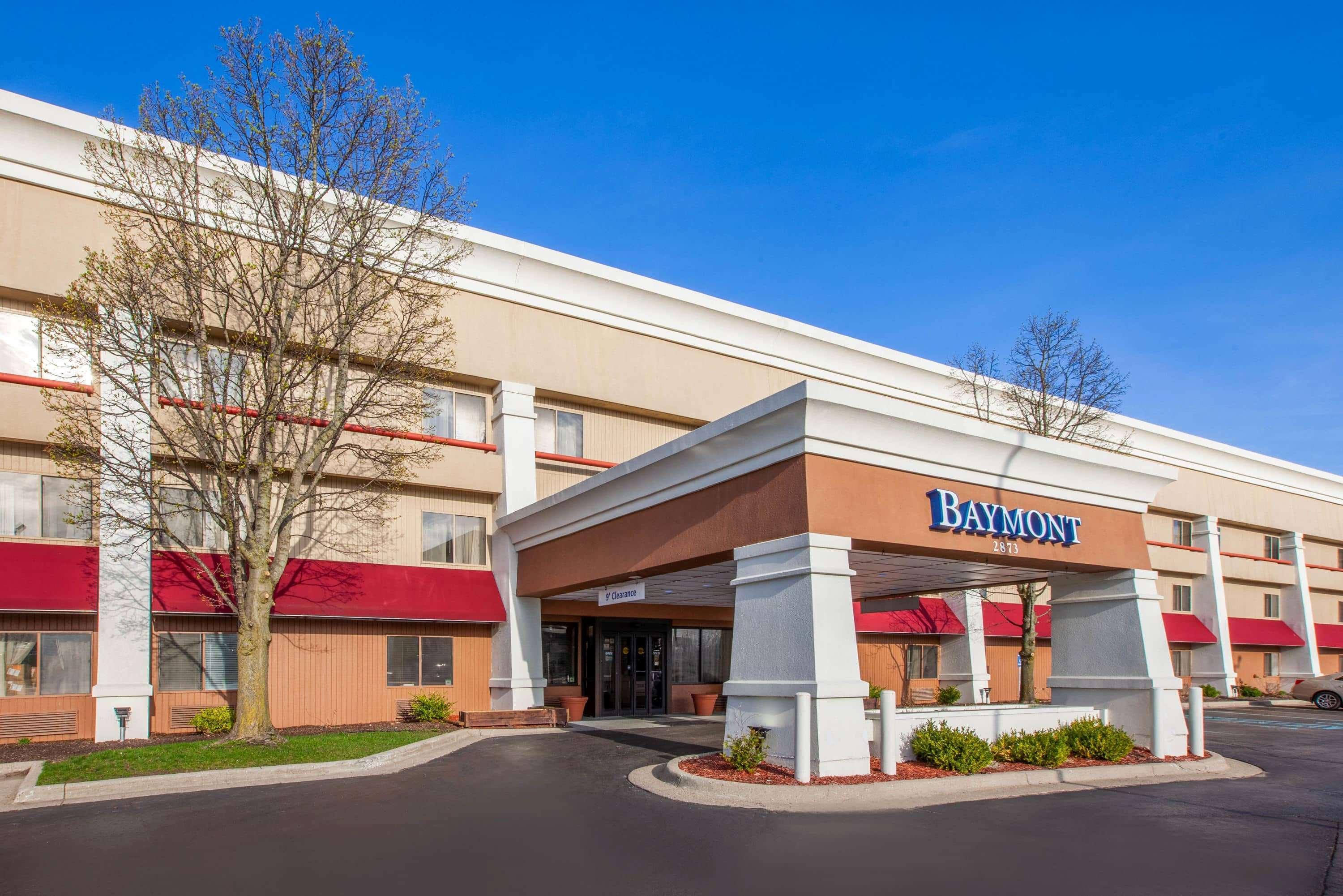 Baymont By Wyndham Grand Rapids Airport Hotel Cascade Екстериор снимка