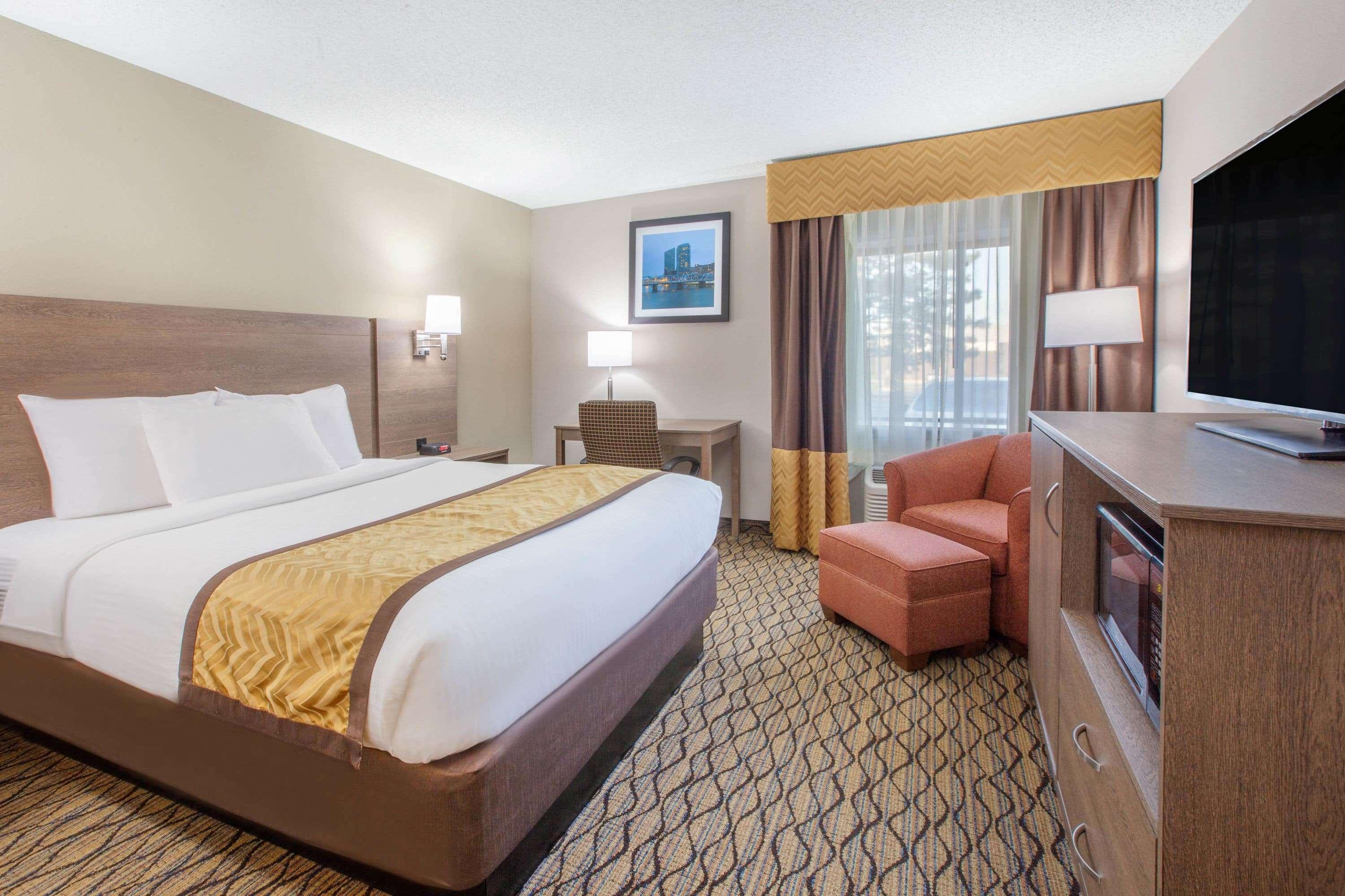 Baymont By Wyndham Grand Rapids Airport Hotel Cascade Екстериор снимка